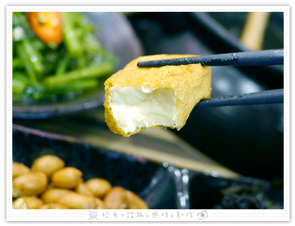 [台南食記] 粥皇/京樓‧砂鍋粥專賣店~貴得有道理！孝敬長輩的超豪華粥品！老少咸宜的干貝鮑魚粥加土雞腿肉！