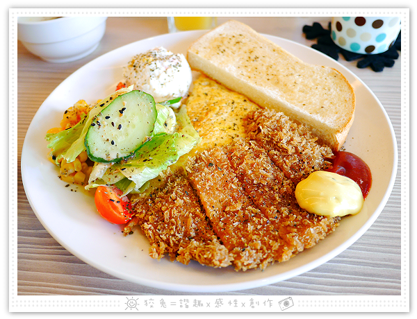 [台南食記] GO STAY dining room~近台南車站的平價早午餐店！皇家級的庶民享受！首推爆料狀態的塔可蛋餅！