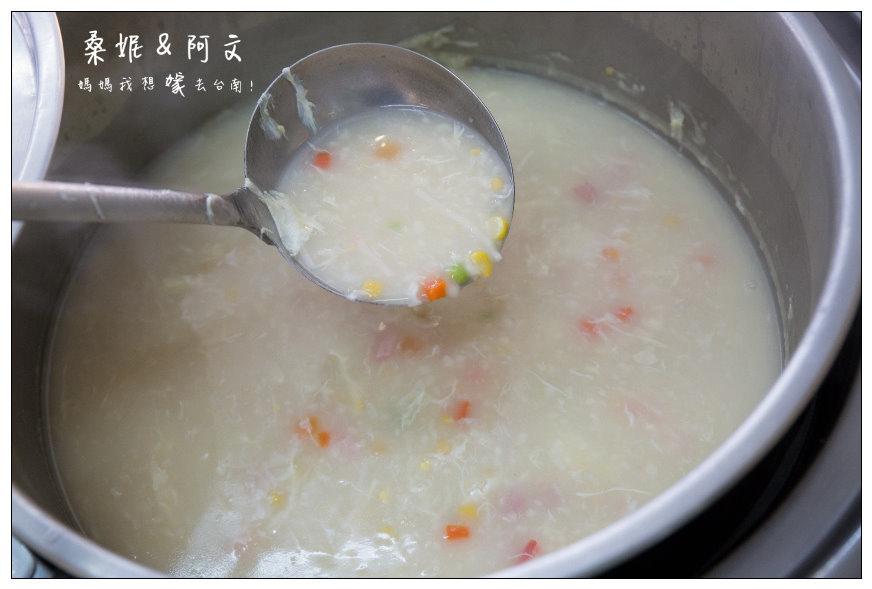 【台南東區】竹之青-牛排部屋，成大商圈平價美味的牛排料理，黃澄澄的起司好誘人!