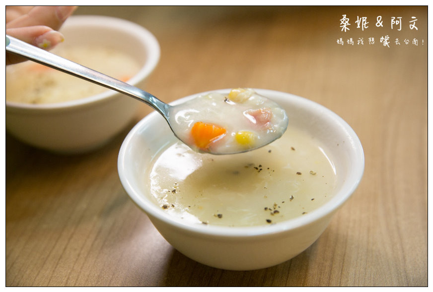 【台南東區】竹之青-牛排部屋，成大商圈平價美味的牛排料理，黃澄澄的起司好誘人!