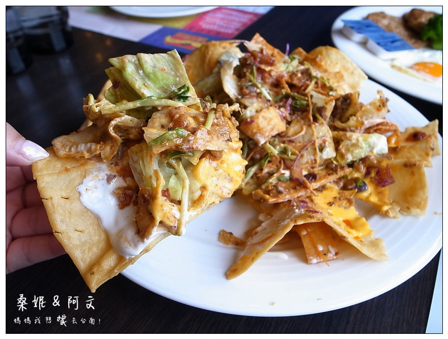 【台南安平】美味好吃的排餐料理！邊界驛站，比臉還大的肋眼牛排好好吃！