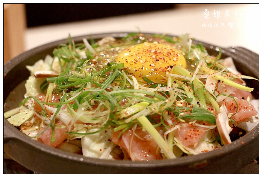 【台南東區】舞春 鍋物.簡餐，就是那顆蛋！黃澄澄健康好吃的壽喜燒~