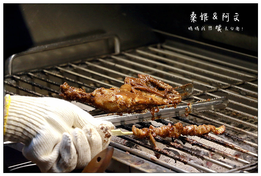 【台南中西區】【當食炭烤】先滷後烤,中藥醬汁獨特滋味!!!! 【台南中西區】【當食炭烤】先滷後烤,中藥醬汁獨特滋味!!!!