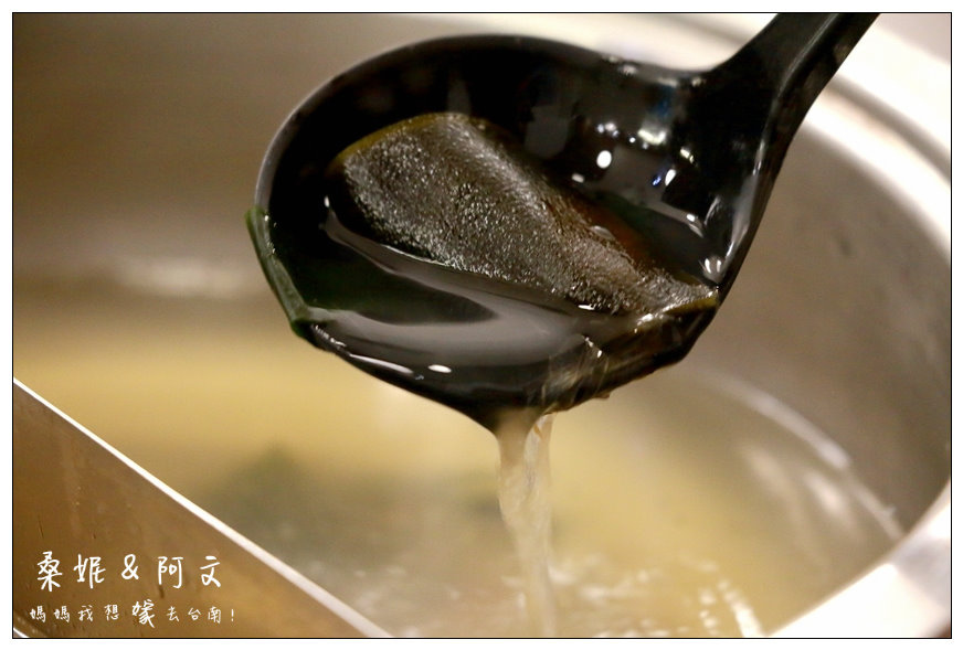 【台南安南區】洋南瓜鍋物專賣，黃澄澄的火鍋店，吃個鍋暖暖心!