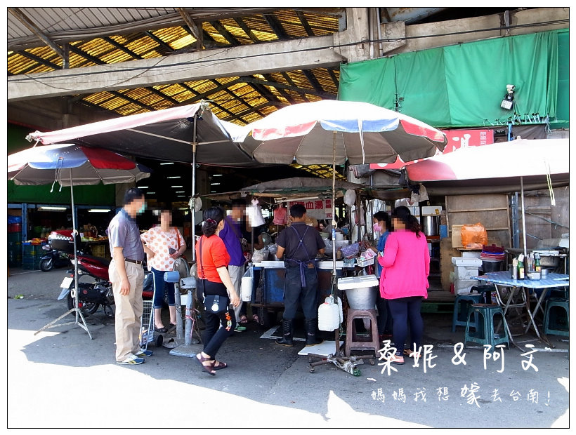 【台南安南區】三輪車豬血湯，低調再低調的豬血湯!!隱身在全台南最大果菜市場內!!!!