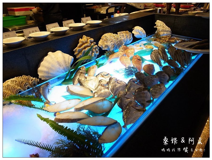 【台南永康】龍蝦! 干貝~各樣海鮮吃到飽「桂田酒店-阿力海百匯」 【台南永康】龍蝦! 干貝~各樣海鮮吃到飽「桂田酒店-阿力海百匯」