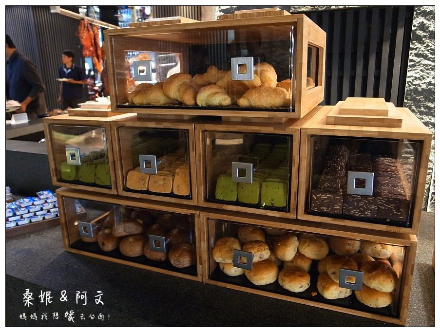 【台南永康】龍蝦! 干貝~各樣海鮮吃到飽「桂田酒店-阿力海百匯」 【台南永康】龍蝦! 干貝~各樣海鮮吃到飽「桂田酒店-阿力海百匯」