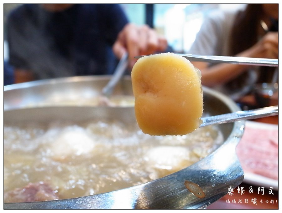 【台南東區】亟牛汕頭火鍋|鮮甜湯頭|經典沙茶|吃鍋好去處|