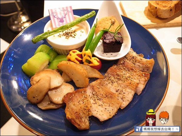 【台南東區】麋鹿Reindeer餐酒館∥ 氣氛好!價格平價~餐點好吃喔!! 【台南東區】麋鹿Reindeer餐酒館∥ 氣氛好!價格平價~餐點好吃喔!!