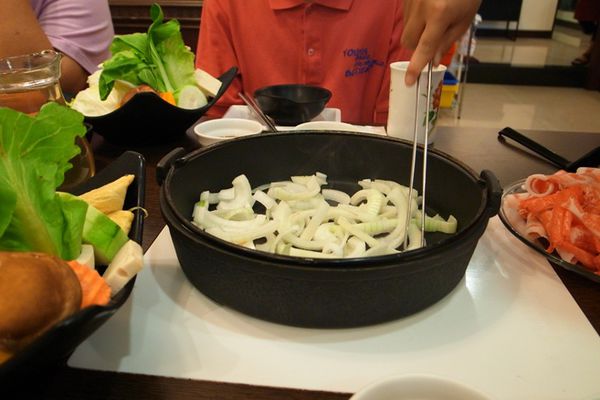 【鳥松】來澄清湖時別忘了吃「金閣鍋物」喔! 優質肉品大大滿足啦^^