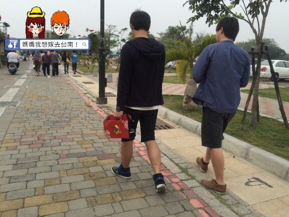 【台南安平】聽說有一種很好吃的焦皮布丁，它叫方蘭川