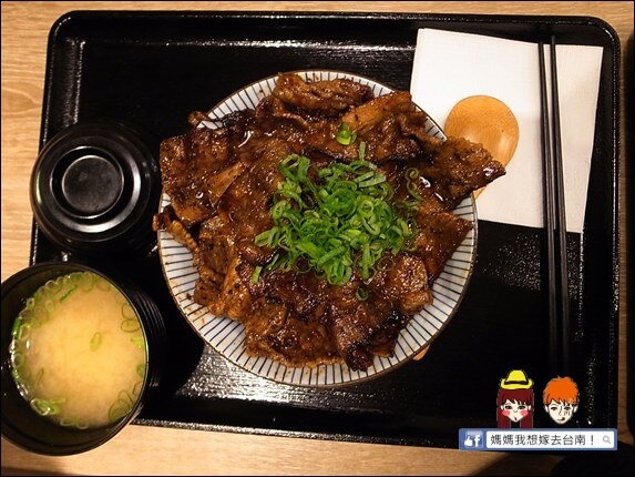 【台南中西區】大口吃肉~肉肉肉!!燒肉+丼飯=燒丼株式會社
