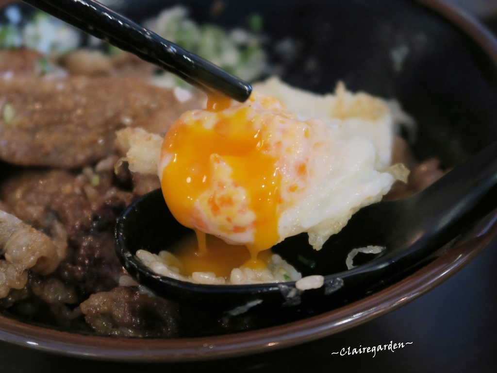 [南崁菜鳥覓食記]燒肉丼販(桃園中正店)~販賣機點餐。自助飲料吧