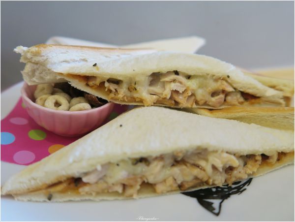 [北投在地美食]兔子吐司~迷你可愛溫馨小店。酥脆香濃起司吐司