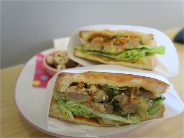 [北投在地美食]兔子吐司~迷你可愛溫馨小店。酥脆香濃起司吐司