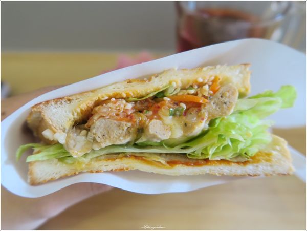 [北投在地美食]兔子吐司~迷你可愛溫馨小店。酥脆香濃起司吐司