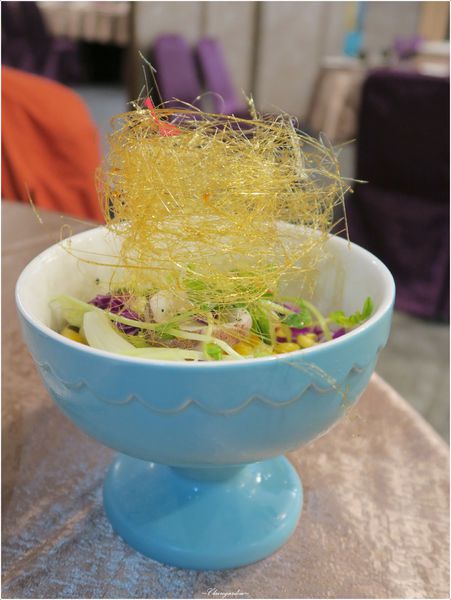 宜蘭 山渡空間食藝~旭蟹牛奶鍋。糖絲沙拉。分子料理果醋(讀者優惠) 宜蘭 山渡空間食藝~旭蟹牛奶鍋。糖絲沙拉。分子料理果醋(讀者優惠)