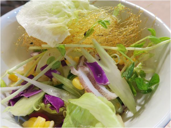 宜蘭 山渡空間食藝~旭蟹牛奶鍋。糖絲沙拉。分子料理果醋(讀者優惠) 宜蘭 山渡空間食藝~旭蟹牛奶鍋。糖絲沙拉。分子料理果醋(讀者優惠)