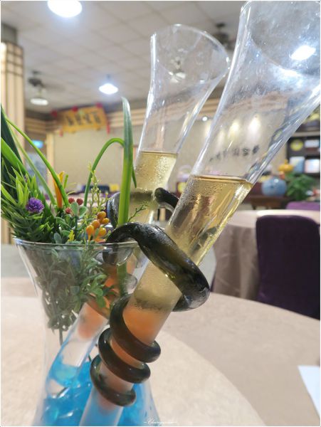 宜蘭 山渡空間食藝~旭蟹牛奶鍋。糖絲沙拉。分子料理果醋(讀者優惠) 宜蘭 山渡空間食藝~旭蟹牛奶鍋。糖絲沙拉。分子料理果醋(讀者優惠)
