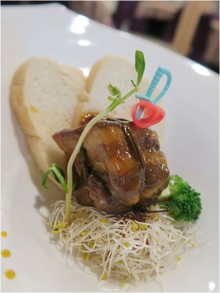 宜蘭 山渡空間食藝~旭蟹牛奶鍋。糖絲沙拉。分子料理果醋(讀者優惠) 宜蘭 山渡空間食藝~旭蟹牛奶鍋。糖絲沙拉。分子料理果醋(讀者優惠)