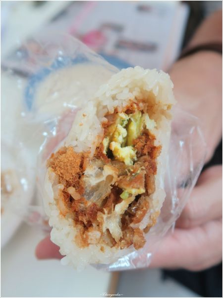 台北 捷運石牌站 無名手工蛋餅~食尚玩家推薦&小巷裡的人氣高CP值早餐店