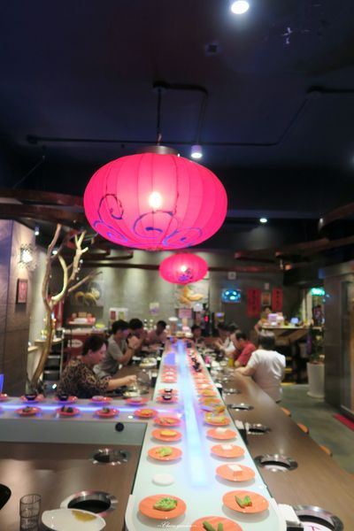 台北 捷運劍南站 山海傳~蔬食X迴轉X中國神話風的特色火鍋店