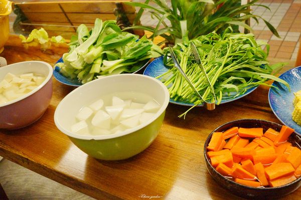 台北 捷運劍南站 山海傳~蔬食X迴轉X中國神話風的特色火鍋店