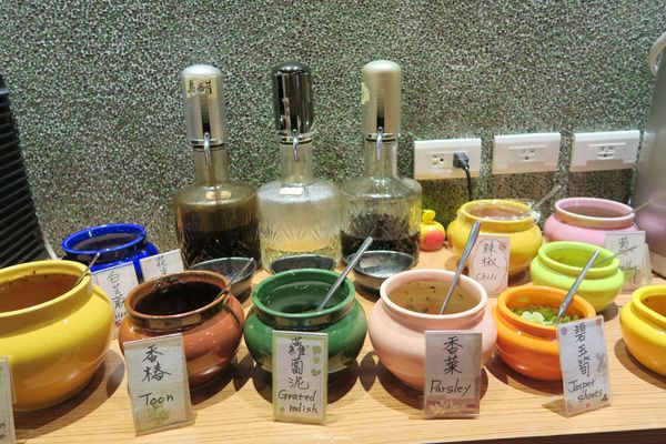 台北 捷運劍南站 山海傳~蔬食X迴轉X中國神話風的特色火鍋店