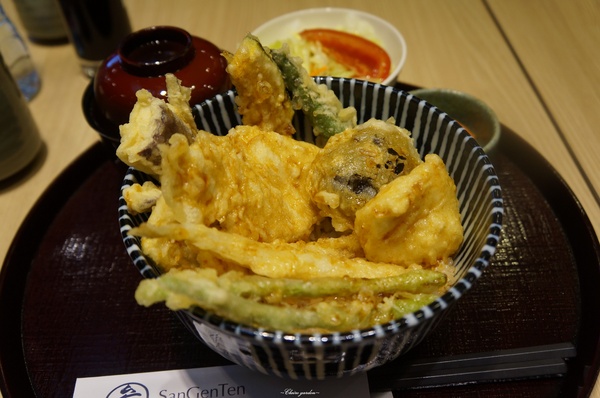 [試吃]台北捷運芝山 叁元天天丼専門店~巷弄裡人氣的日式丼飯