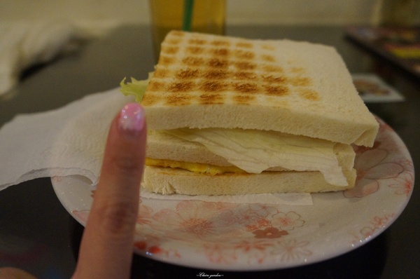 [北投在地美食]囍家炭烤三明治~一次大滿足之雙喜(豬排+馬鈴薯)炭烤三明治