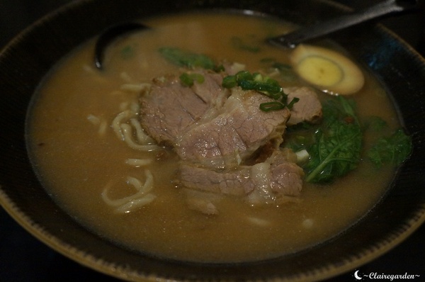 [北投在地美食]台北滿客屋拉麵~來自溫泉的蛋和豆腐，大推的其實是排骨XD