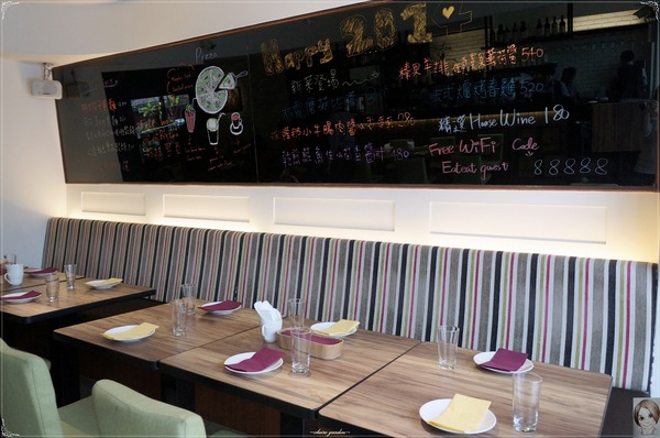 [試吃]台北捷運忠孝復興站Eat Eat Bistro~肥美鮮蝦&厚實干貝的美味義大利麵