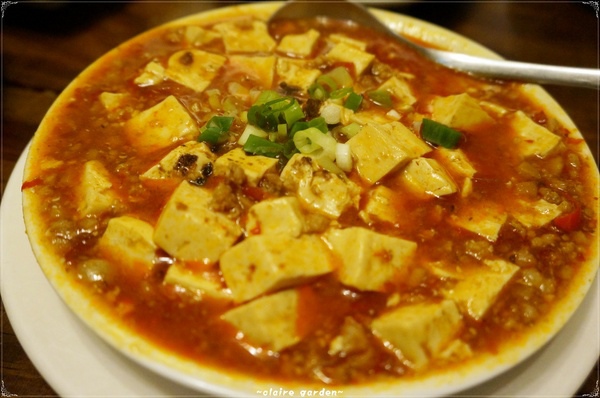 台北捷運芝山站廣澤擔仔麵~有炸蛋的麵&找不到的臭豆腐