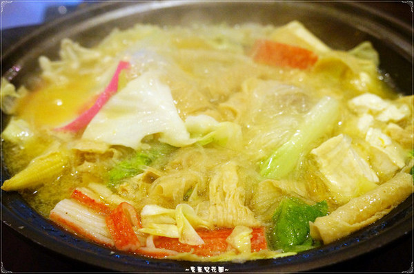 台北捷運芝山站 21金小火鍋~湯頭真的值得讚賞喔