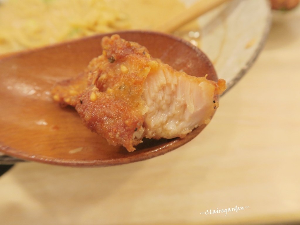 [南崁菜鳥覓食記] 江戶拉面亭~北海道香濃甜湯頭。香噴噴好厲害炸雞