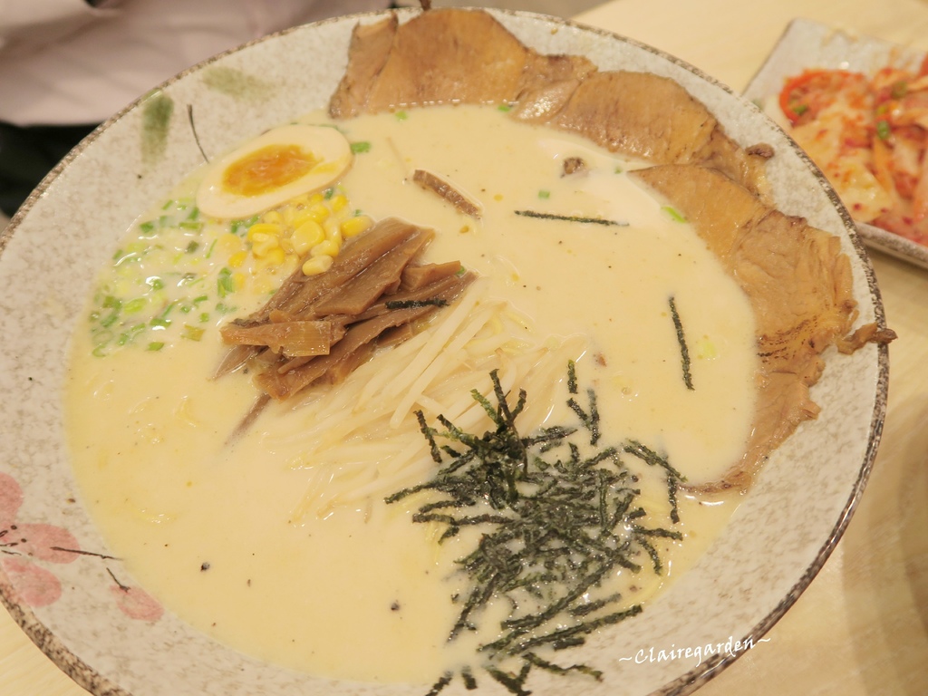 [南崁菜鳥覓食記] 江戶拉面亭~北海道香濃甜湯頭。香噴噴好厲害炸雞