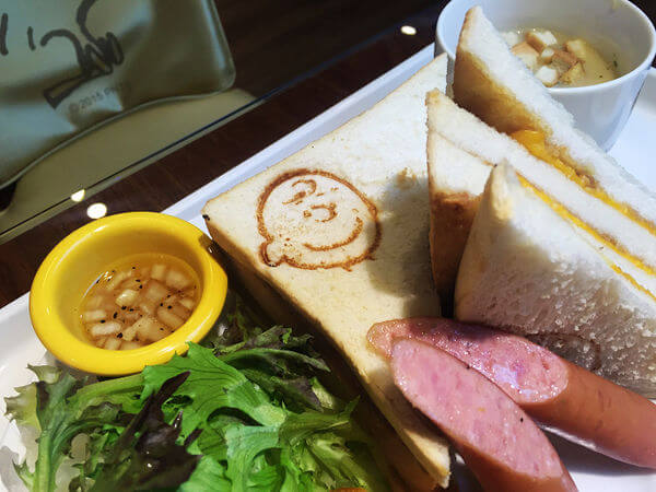 [食記●新竹] 到查理布朗咖啡和史努比交朋友:D