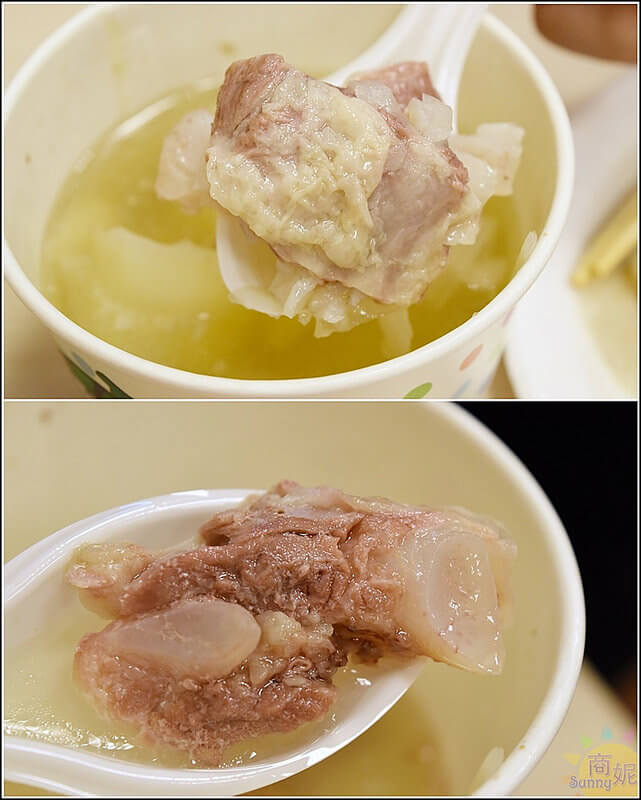 台中新開幕好吃水餃。OH霸手工大水餃。創意口味手工現包超級大水餃皮薄餡多還有包入高湯凍一吃成主顧(原向上市場小攤)