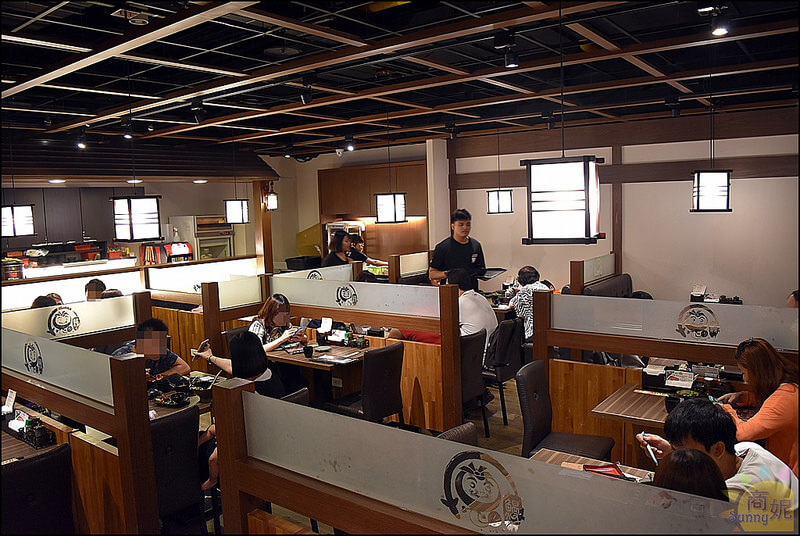 台中好吃鰻魚飯。御成町浪漫鰻屋老虎城店(附最新菜單)。鰻魚飯、丼飯通通大份量好好吃!!小菜湯品鰻魚醬汁免費續。本文登上奇摩首頁