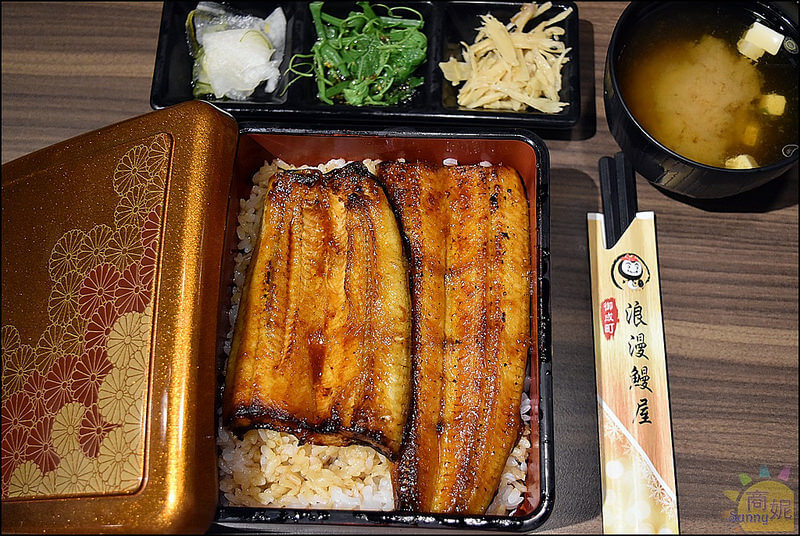 台中好吃鰻魚飯。御成町浪漫鰻屋老虎城店(附最新菜單)。鰻魚飯、丼飯通通大份量好好吃!!小菜湯品鰻魚醬汁免費續。本文登上奇摩首頁