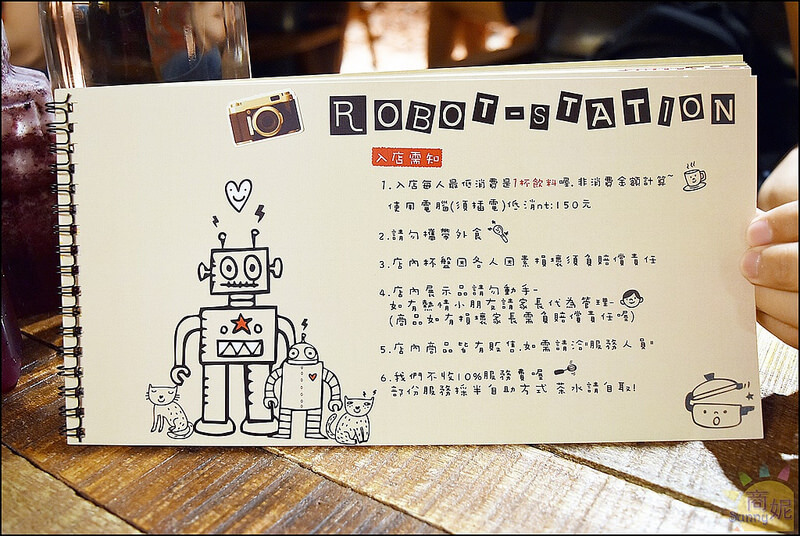 台中必訪主題餐廳。鐵皮駅ROBOT STATION(附最新菜單)。機器人大軍壓境!全新裝潢+新菜單=好看好拍又好吃的草悟道特色餐廳(寵物友善餐廳)