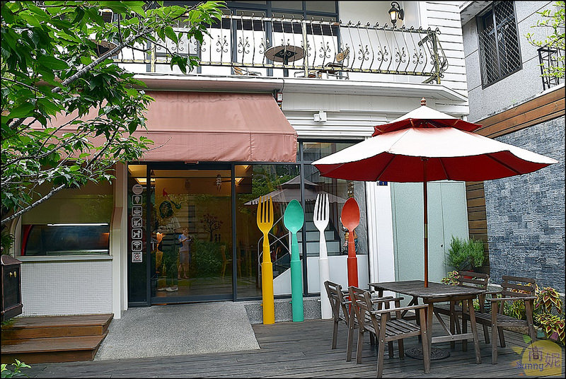 台中早午餐推薦。莎莎莉朵Sausalito CAFE(附最新菜單)。美術館周邊祕密花園。餐點豐盛份量紮實好看又好吃。本文登上愛食記月排行冠軍