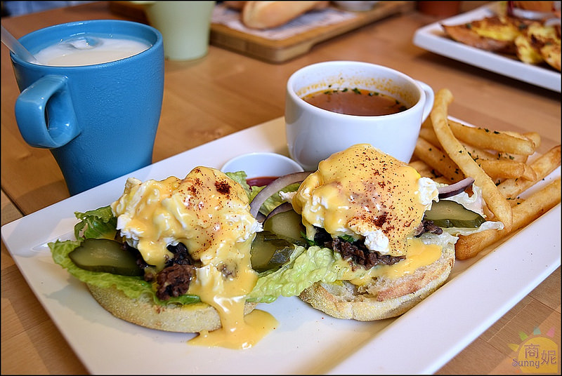 台中早午餐推薦。莎莎莉朵Sausalito CAFE(附最新菜單)。美術館周邊祕密花園。餐點豐盛份量紮實好看又好吃。本文登上愛食記月排行冠軍