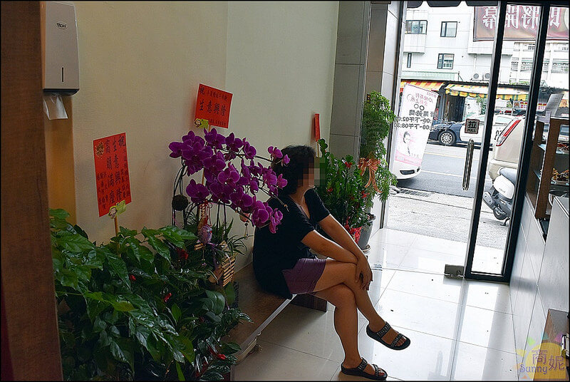 豐原超好吃牛肉麵。牛道精燉牛肉麵。全台中唯一台灣牛清燉牛腩麵,不論湯頭還是肉質都是一級棒!限量供應推薦必點。本文登上奇摩首頁 豐原超好吃牛肉麵。牛道精燉牛肉麵。全台中唯一台灣牛清燉牛腩麵,不論湯頭還是肉質都是一級棒!限量供應推薦必點。本文登上奇摩首頁