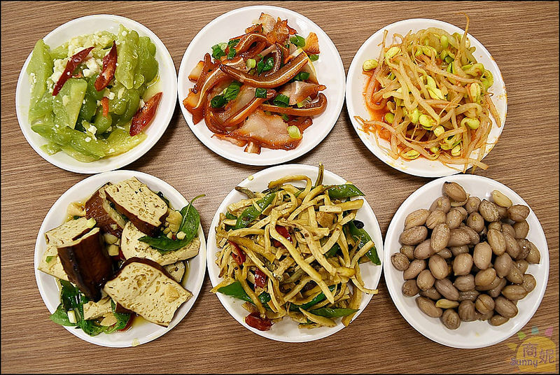 豐原超好吃牛肉麵。牛道精燉牛肉麵。全台中唯一台灣牛清燉牛腩麵,不論湯頭還是肉質都是一級棒!限量供應推薦必點。本文登上奇摩首頁 豐原超好吃牛肉麵。牛道精燉牛肉麵。全台中唯一台灣牛清燉牛腩麵,不論湯頭還是肉質都是一級棒!限量供應推薦必點。本文登上奇摩首頁