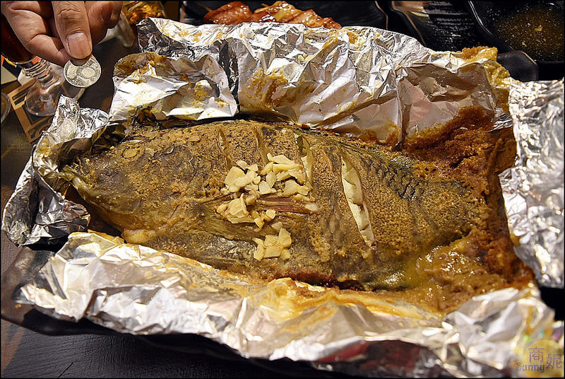台中大里美食新開幕工業風串燒。餤 工業燒(附最新菜單)。深夜食堂宵夜新據點 台中大里美食新開幕工業風串燒。餤 工業燒(附最新菜單)。深夜食堂宵夜新據點
