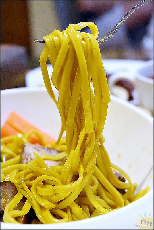 台中美食綠園道首見花香滷味。綠窩。小包裝乾式滷味添加有機玫瑰細膩熬煮健康清爽淡淡花香夏天吃好開胃!! 台中美食綠園道首見花香滷味。綠窩。小包裝乾式滷味添加有機玫瑰細膩熬煮健康清爽淡淡花香夏天吃好開胃!!