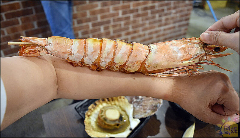 台中美食現烤霸王級活海鮮。リ味館。食尚玩家、民視新聞報導生鮮水產現烤海鮮吃過都說讚。老饕推薦點隱藏版就對了。本文登上奇摩首頁