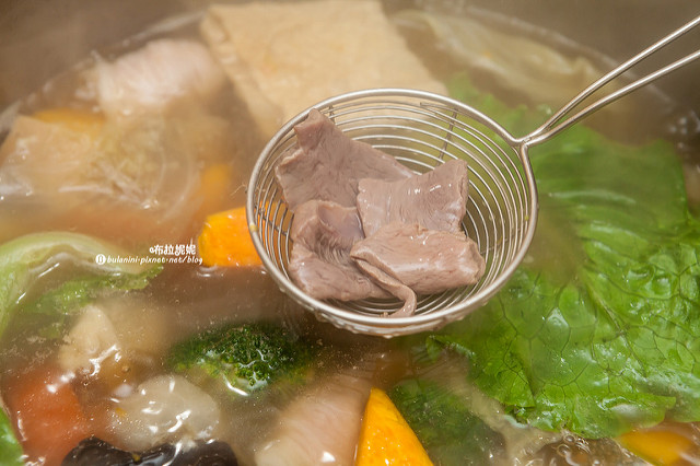 【埔里年節餐廳推薦】埔里過年吃什麼?好吃的火鍋在這裡!!-牛肉 【埔里年節餐廳推薦】埔里過年吃什麼?好吃的火鍋在這裡!!-牛肉