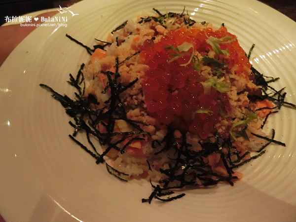  【台中美食餐廳】金色三麥-台中市政店@萬聖節氣氛！與好友的週六夜晚-台中